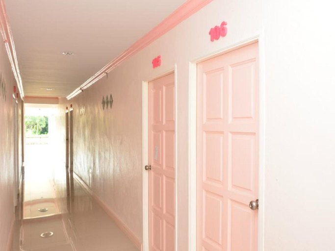 Bathroom 4, Wiangphumin Hotel, Muang Nan