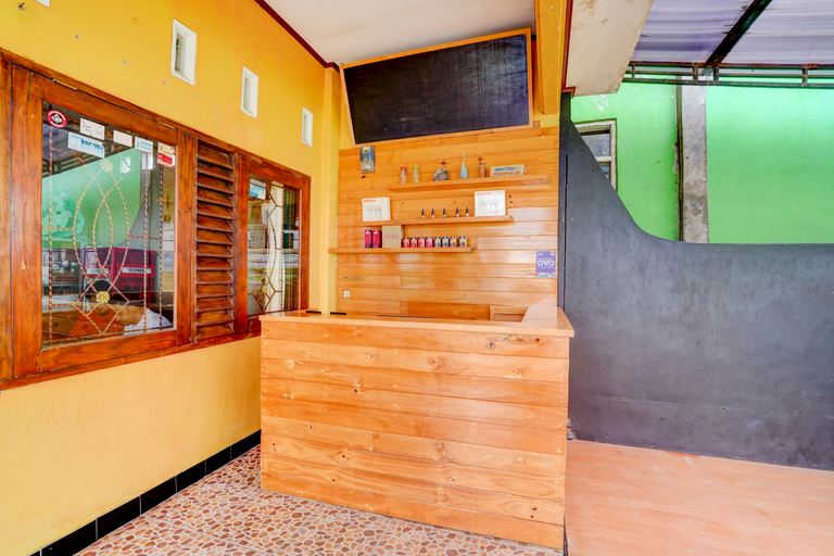 Public Area 3, OYO 113676 Wisma Al-fahmi Syariah, Kuningan