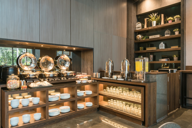 Food & Drinks 4, Stanley Wahid Hasyim Jakarta, Central Jakarta