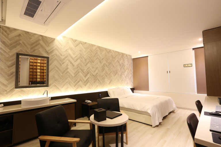 Bedroom 3, Leidea Hotel Busan Station, Dong