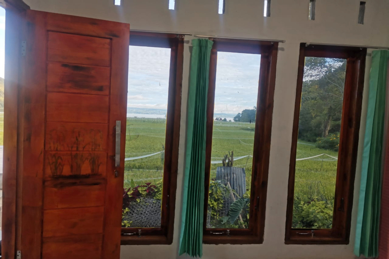 Exterior & Views 4, Gading Homestay, Toba