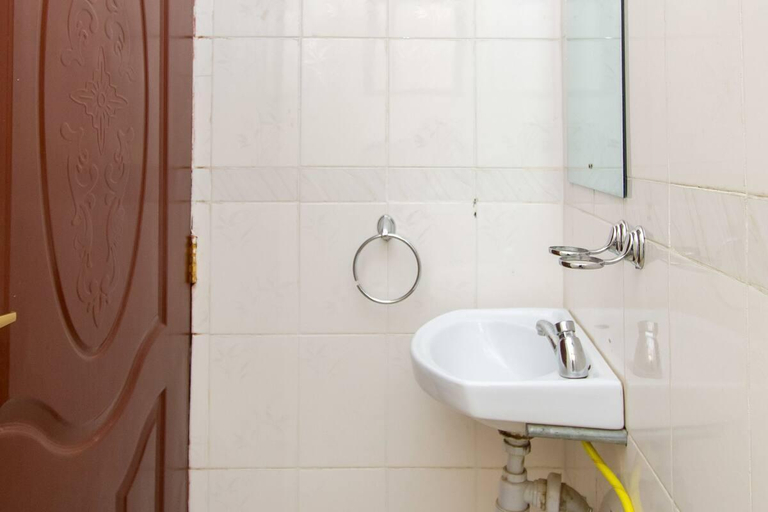 Bathroom 3, Homeland Hotel, Kisumu East