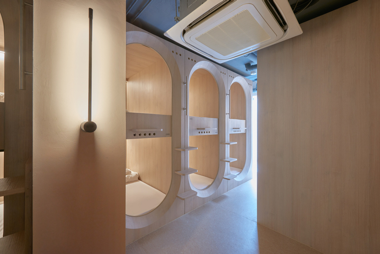 Bathroom 19