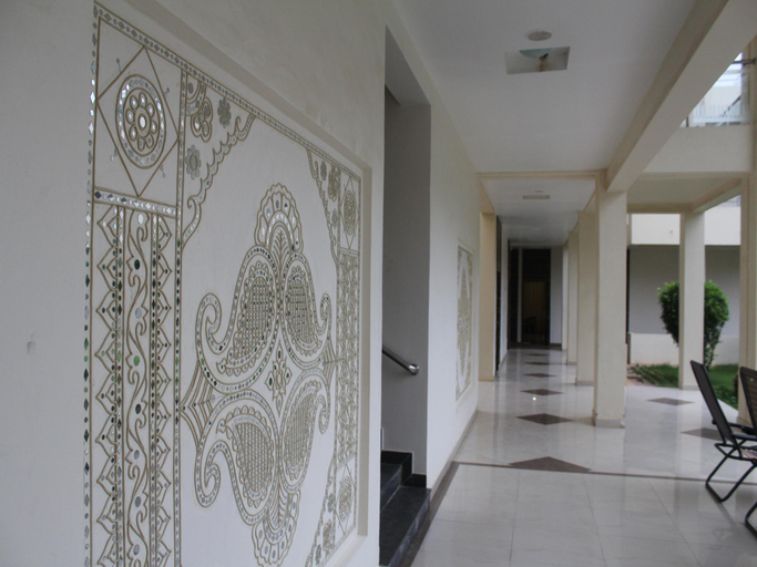 Public Area 2, Seven Sky Clarks Exotica, Kachchh