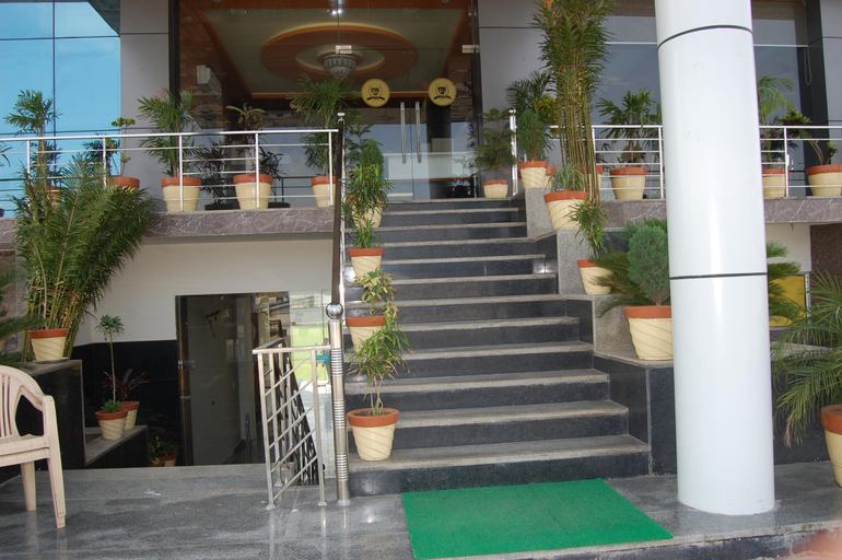 Public Area, KV Hotel, Jaipur