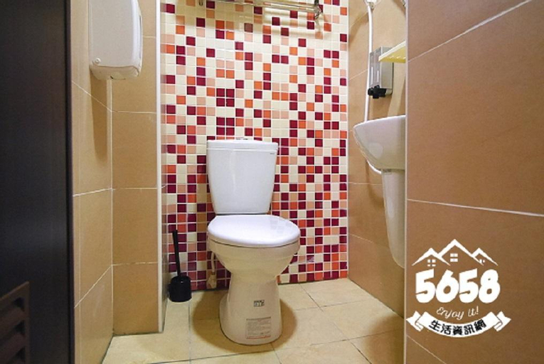 Bedroom 2, JJ Quad room A7 , Taichung