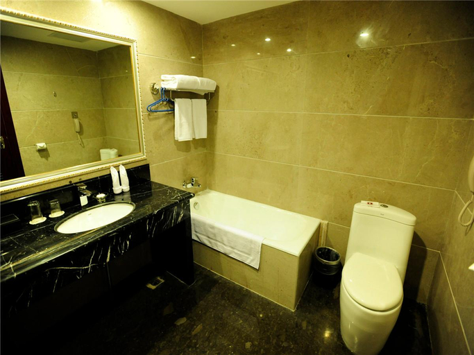 Bathroom 5, Shilin Yinruilin International Hotel, Kunming