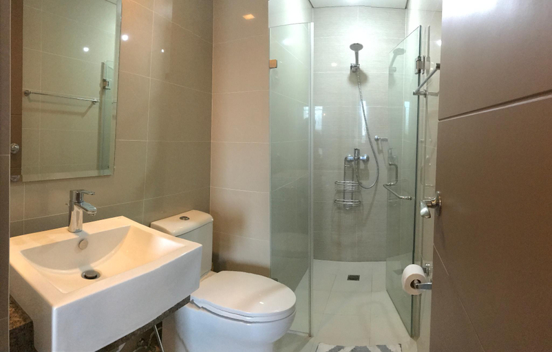Bathroom, Walk to Terminal 3 | Cozy Studio at Two Palmtree, Pasay City