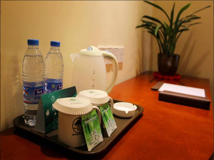 GreenTree Inn Zhenjiang Gaotie Wanda Square Express Hotel, Zhenjiang