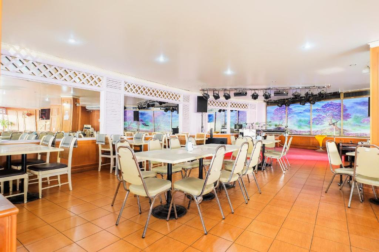 Food & Drinks 4, OYO 565 Trang Hotel, Muang Trang