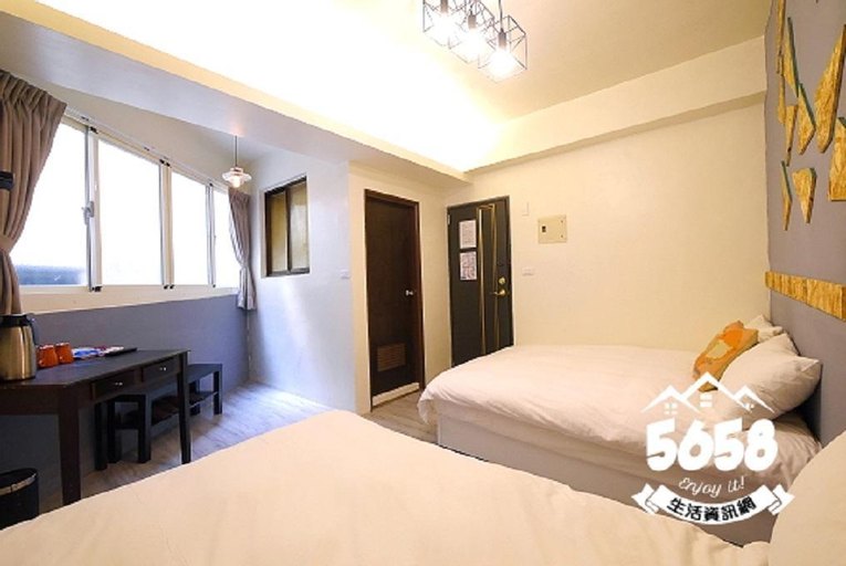 Bedroom 3, JJ Quad room A7 , Taichung