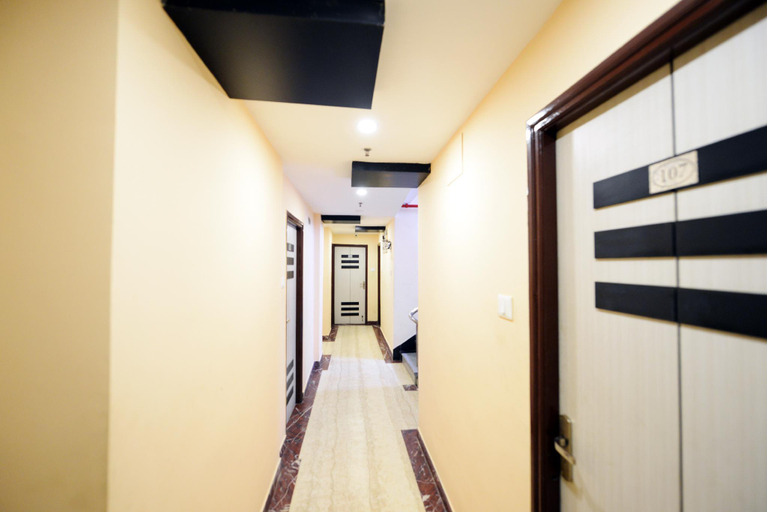 Public Area, Hotel Saad, Kolkata