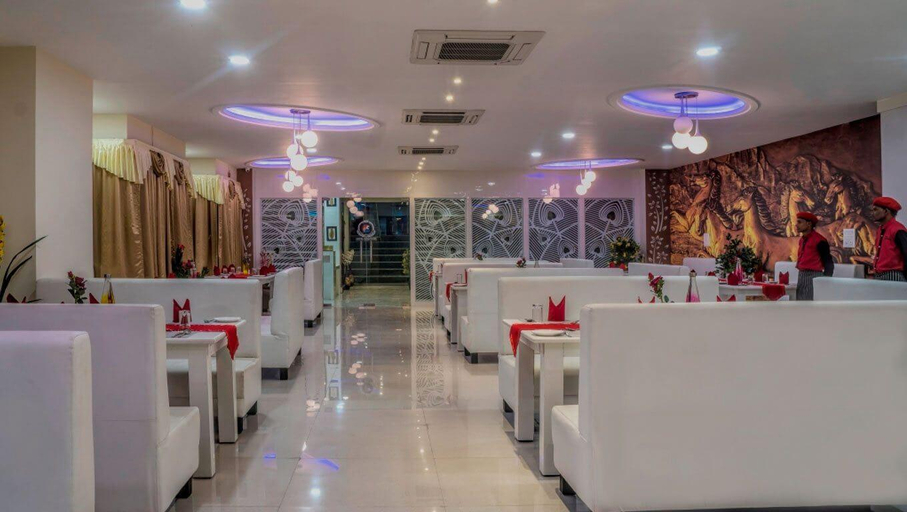 Restaurant 2, Hotel Kingfisher Udaipur, Udaipur