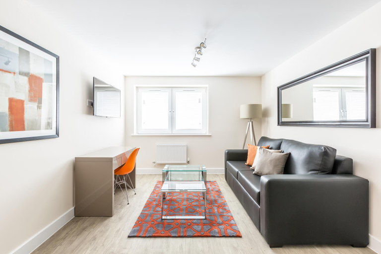 Others 5, HOF - Solstice House Apartments, Hampshire