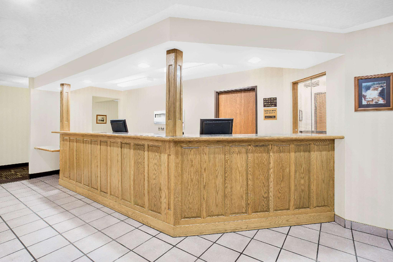 Public Area 2, Ramada by Wyndham Hancock Waterfront, Lake Superior
