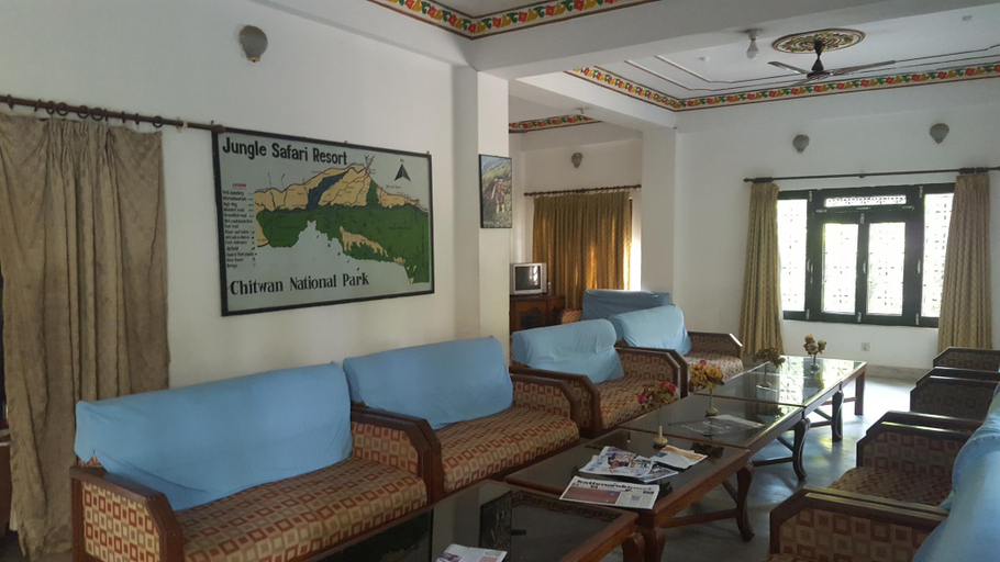 Public Area 3, Jungle Safari Resort, Narayani