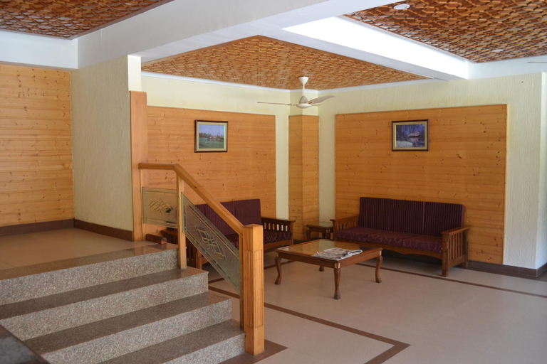 Public Area, Hotel Brown Palace, Srinagar
