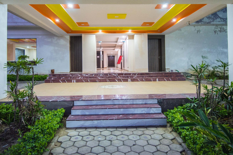 Exterior & Views, DND Hotel & Resort, Satna