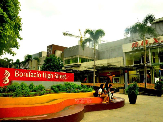The Fort Budget Hotel - Bonifacio Global City, Makati City