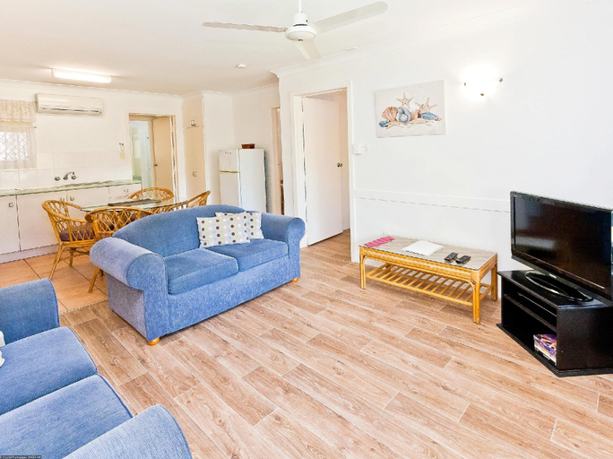 Public Area, Silver Sands Apartments, Hervey Bay - Pt A
