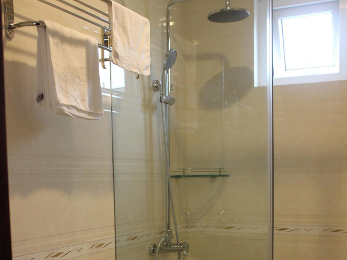 Bathroom, Sea Star Hotel, Da Nang