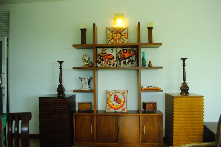 Public Area 2, Hotel See Kandy, K.F.G. & G. Korale
