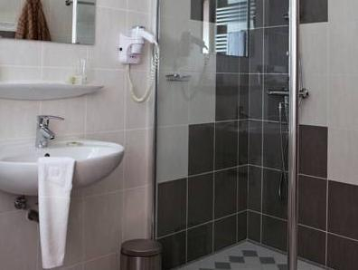 Le Rhien Carrer Hotel-Restaurant, Haute-Saône