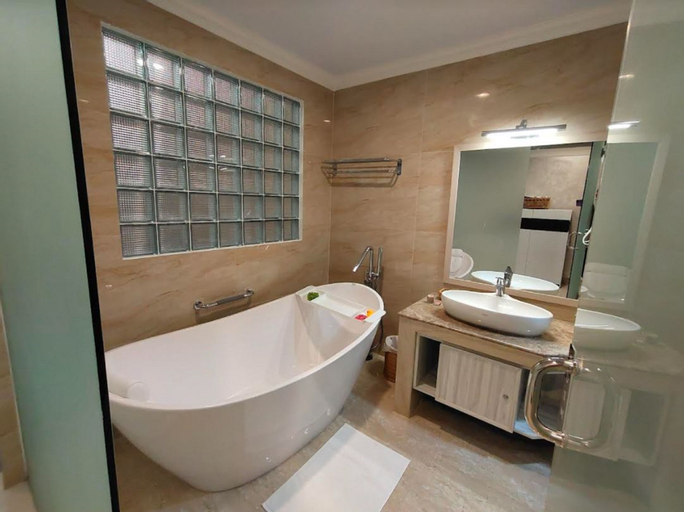 Bedroom 5, Hotel Villa Emitta, Tomohon