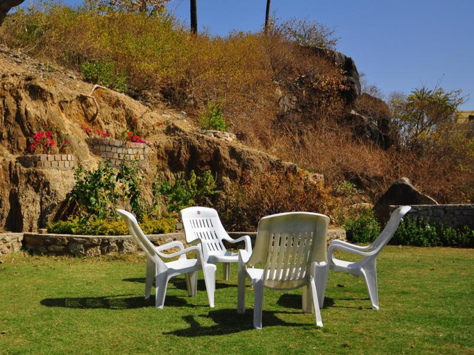 Others 5, Hotel Oasis, Sirohi