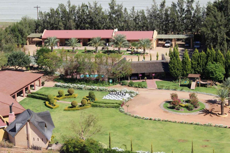 Others 5, The Falls Guest House, Siyanda