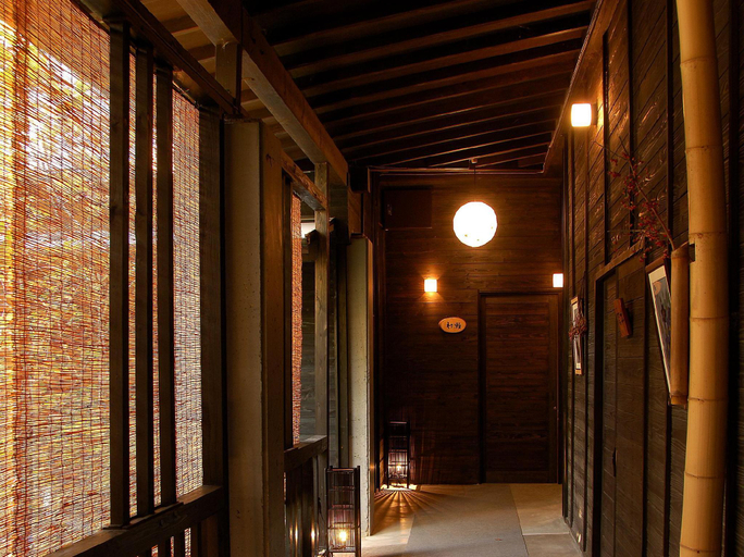 Public Area, Onjuku Yagura Ryokan, Yufu