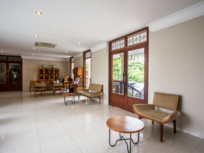 Public Area 3, Seminyak Lagoon All Suites Hotel, Badung