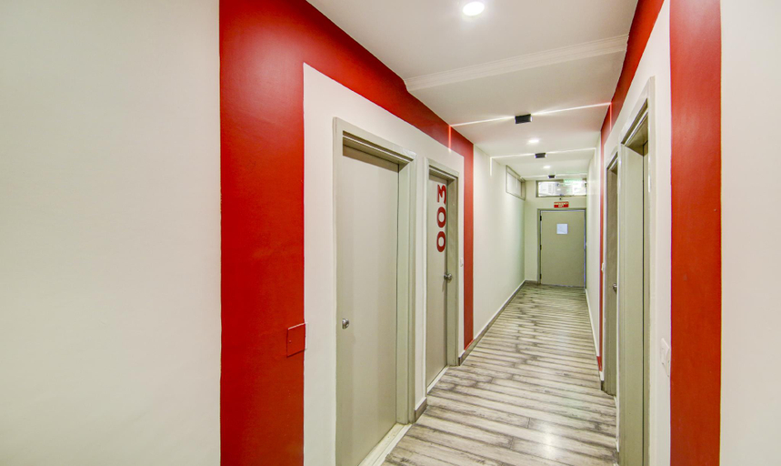 Public Area 3, Treebo Mall View, DLF Phase II, Gurgaon