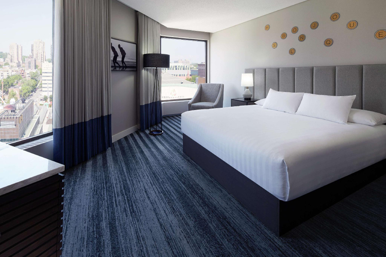 Bedroom 3, DoubleTree by Hilton Montreal, Montréal