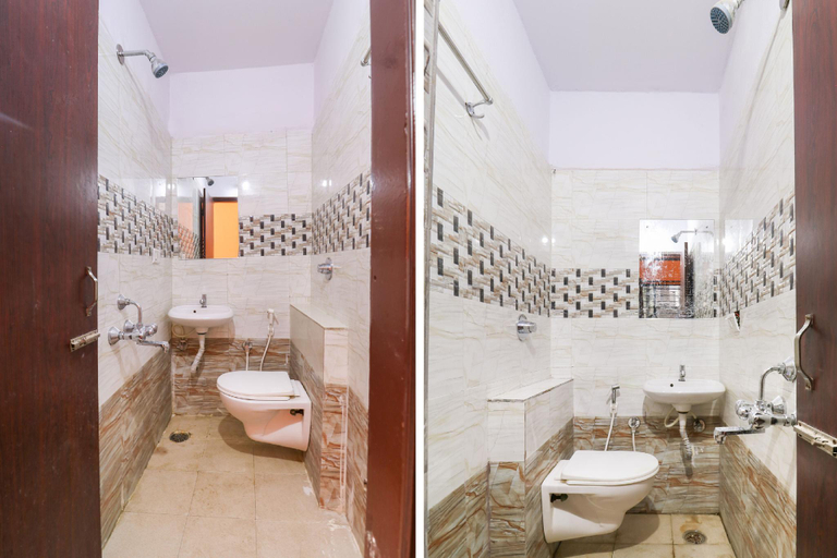 Bathroom 4, Hotel O The Royal International Hotel, Bangalore