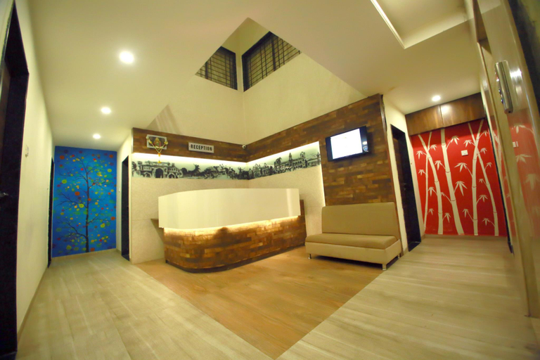 Public Area 3, Hotel Madhuri Executive, Kolhapur