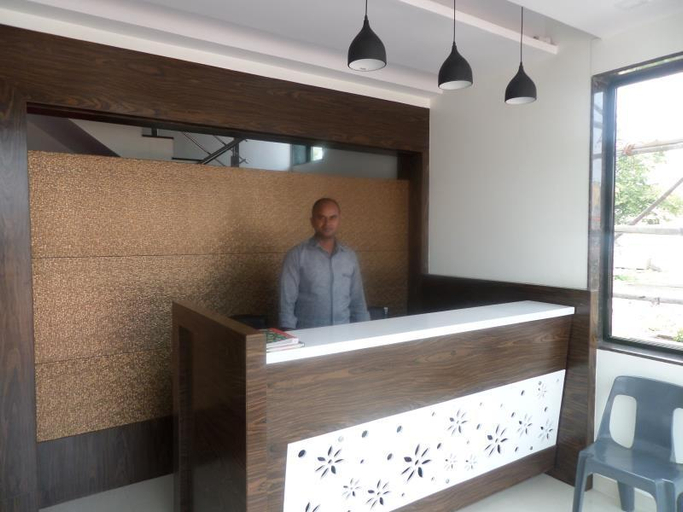 Others 3, Hotel Bandhan, Ahmadnagar