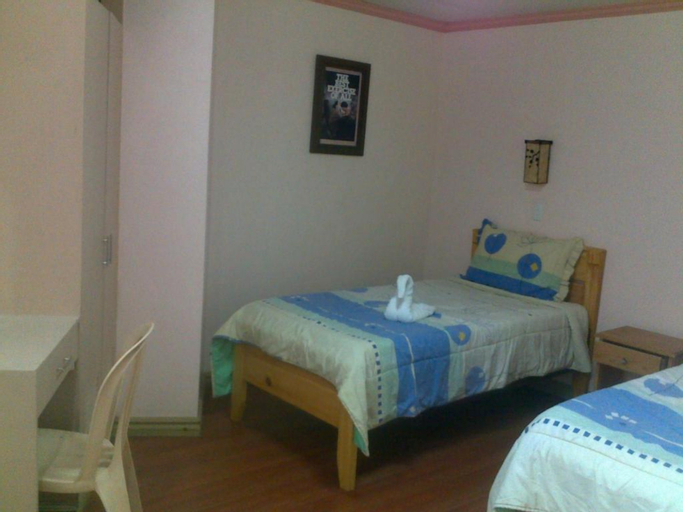 Bedroom 3, OYO 765 Ibay Zion Hotel, Baguio City