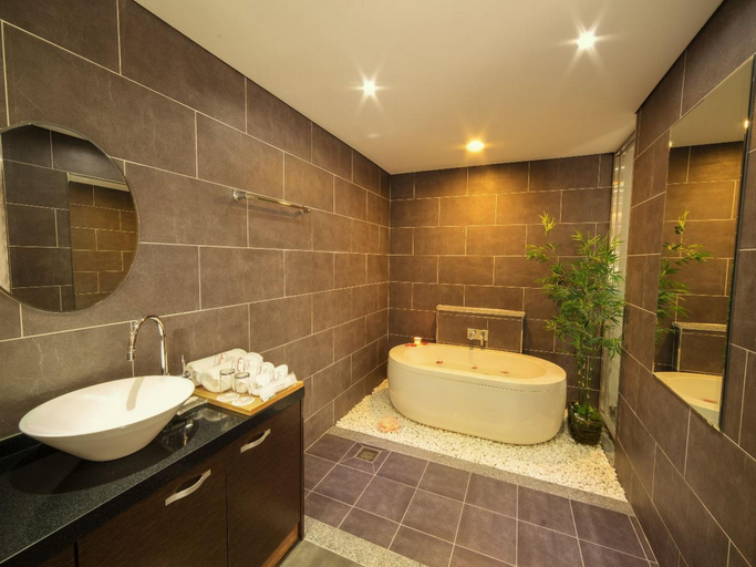Bathroom 4, Reve Business Hotel Jeju, Jeju