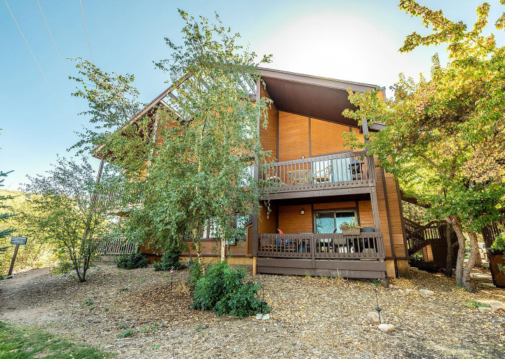 Exterior & Views 1, Red Pine Condominiums, Summit