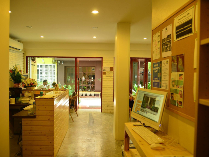 Public Area 28