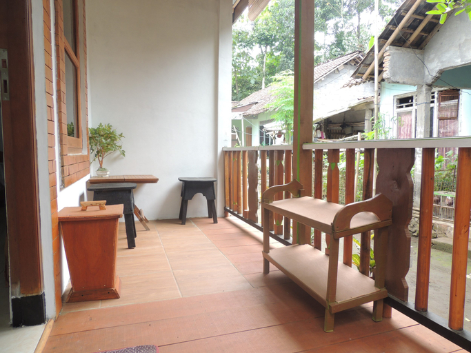 Exterior & Views, Dalem Sudarno Syariah by Ndalem Beong, Magelang