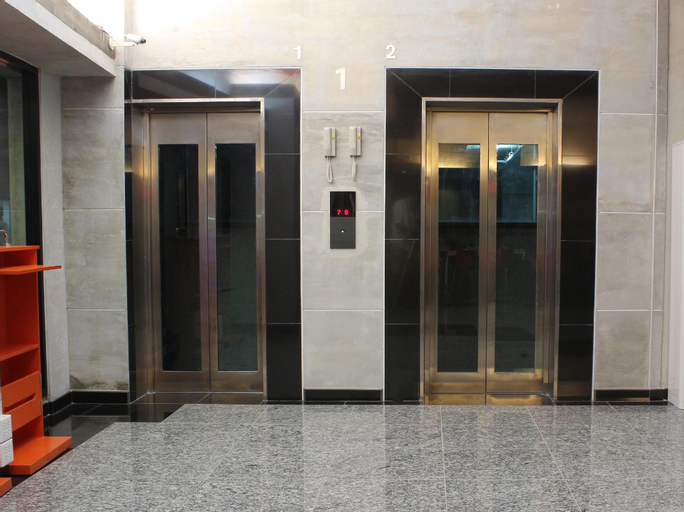 Public Area 30