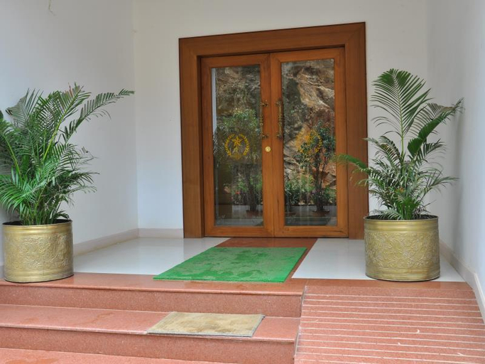 Others 4, Joys Resort, Idukki