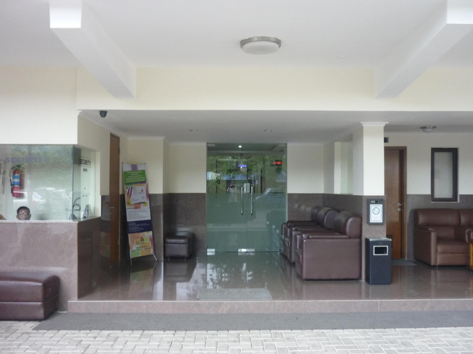 Public Area 18