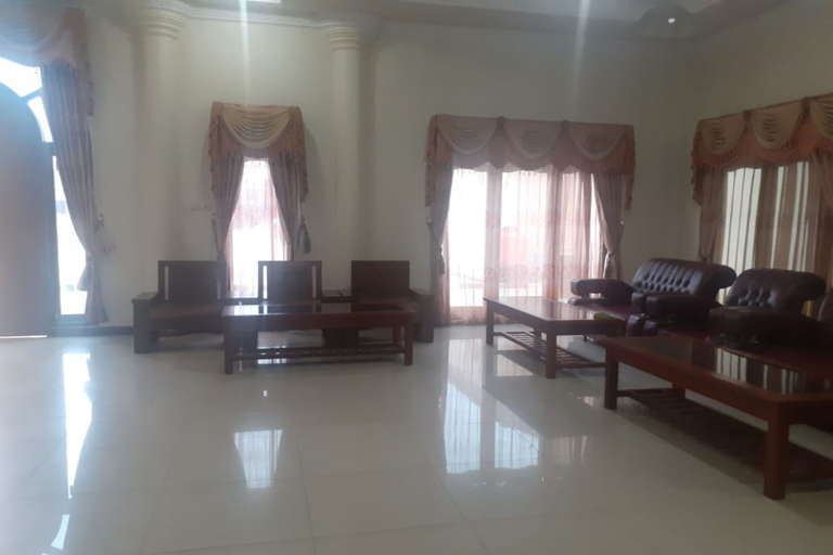 Bedroom 2, Hotel Samnur, East Kutai