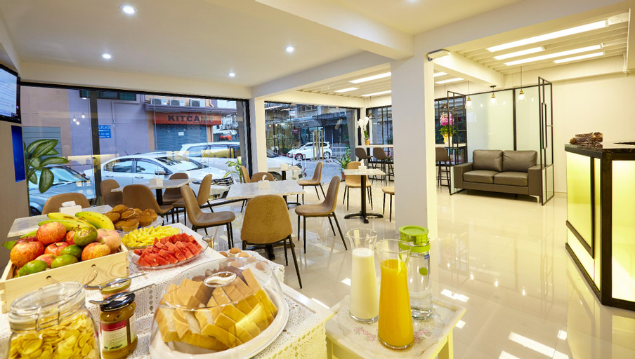 Food & Drinks 4, Le Bonheur Poshtel - Hostel, Phaya Thai