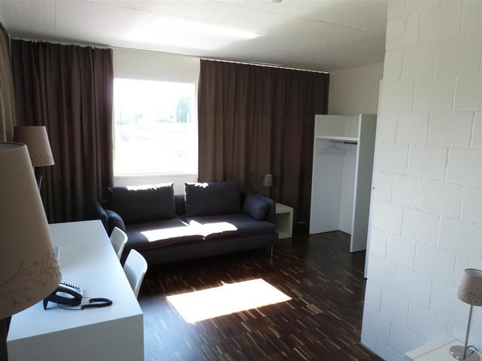 Bedroom 2, Omnium Sport Hotel, Lebern