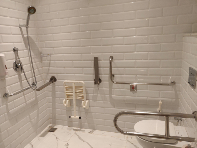 Bathroom 6