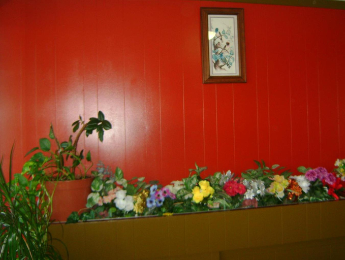 Public Area 2, Northland Motel Kawkawlin, Bay